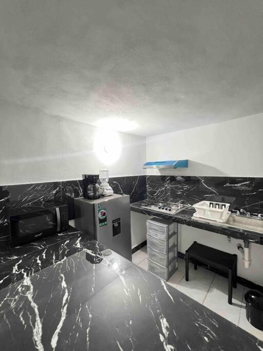 曼萨尼约Departamento Todo Cerca Playa Azul公寓 外观 照片