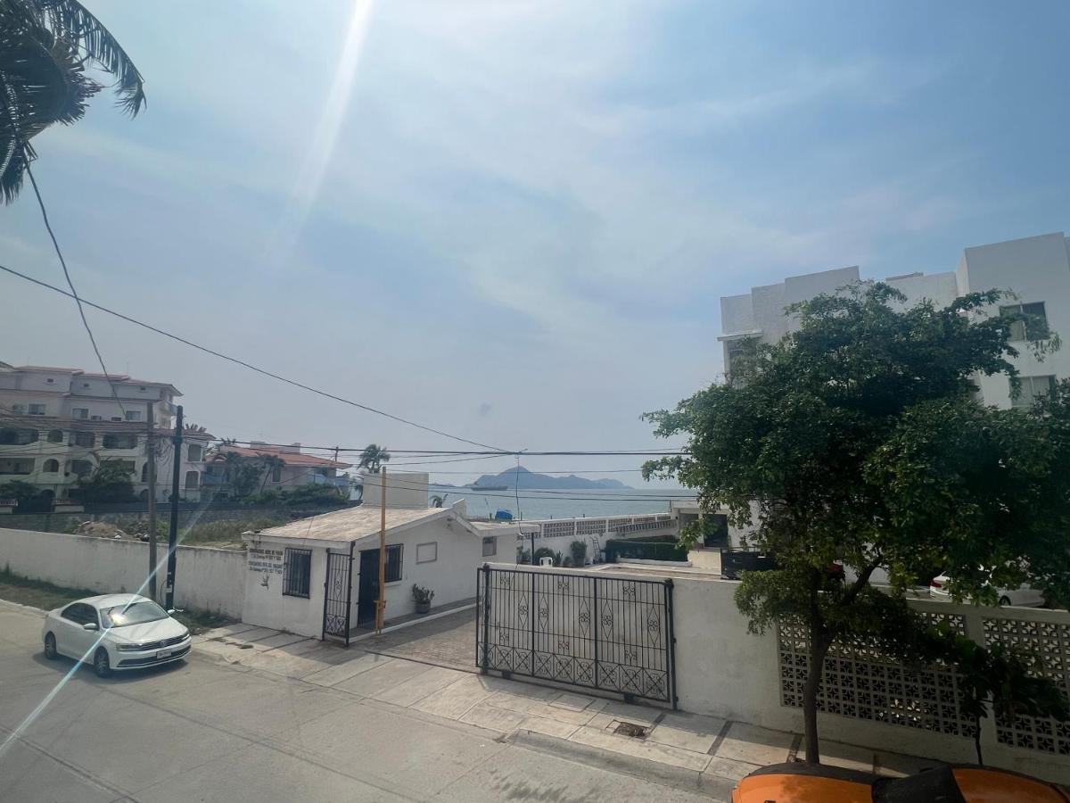 曼萨尼约Departamento Todo Cerca Playa Azul公寓 外观 照片